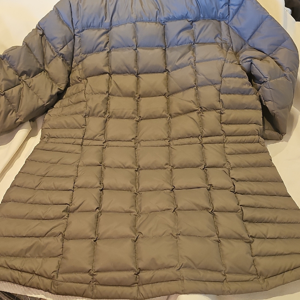 Eddie Bauer Women's Puffer Jacket - Clay Size Medium - Picture 11 of 13